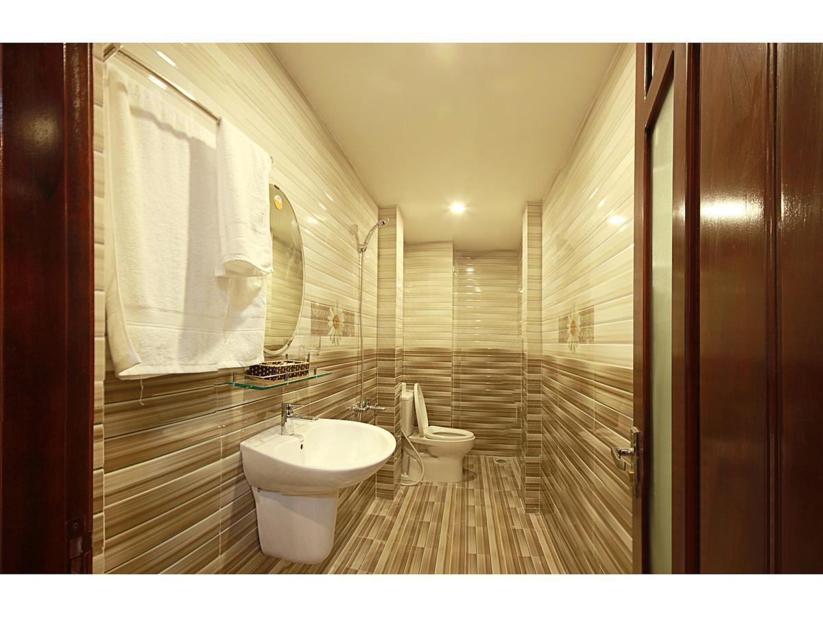 Thanh Nhan Hotel Da Nang Buitenkant foto