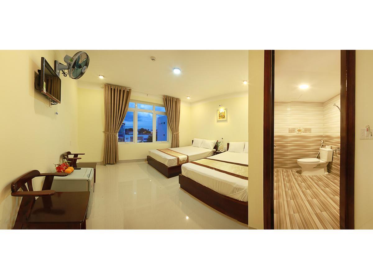 Thanh Nhan Hotel Da Nang Buitenkant foto