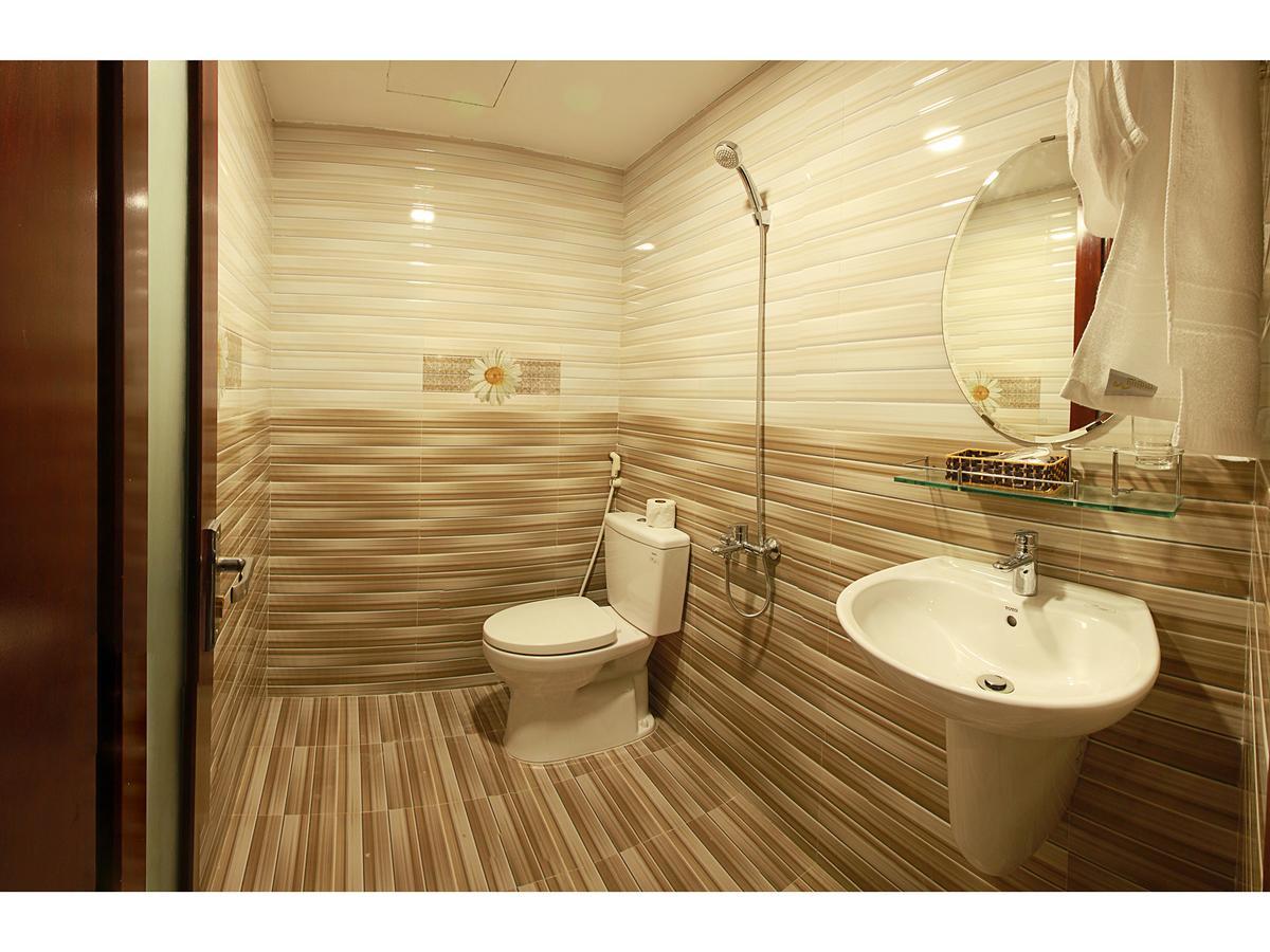 Thanh Nhan Hotel Da Nang Buitenkant foto